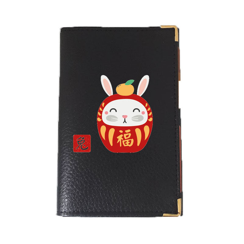 Porte carte grise en Cuir noir personnalisé avec Signe Chinois Daruma